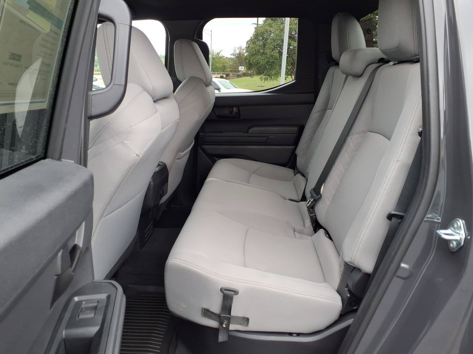 Used 2025 Toyota Tacoma SR5 AWD/4WD image 14