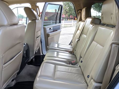 Used 2010 Ford Expedition Eddie Bauer AWD/4WD image 17