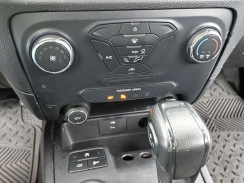 Used 2019 Ford Ranger XL image 22