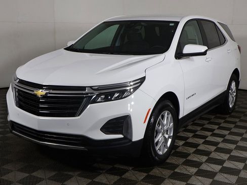 Used 2024 Chevrolet Equinox LT w/ LPO, Floor Liner Package image 7