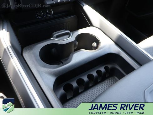 Used 2026 RAM 1500 Laramie AWD/4WD image 38