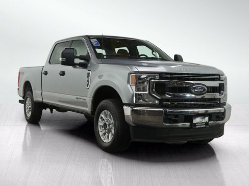 Used 2022 Ford F250 XLT AWD/4WD image 7