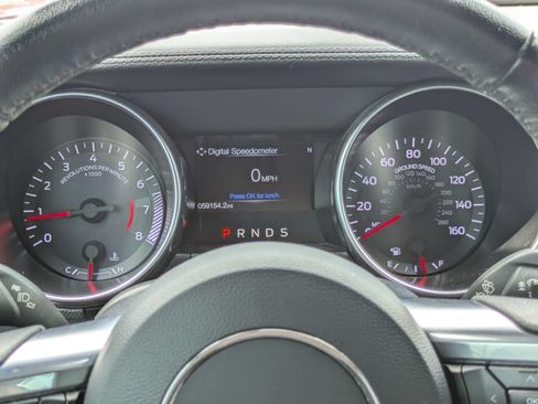 Used 2020 Ford Mustang Convertible w/ Equipment Group 101A RWD image 17
