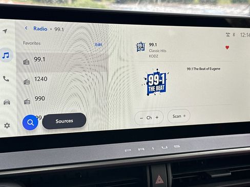 New 2026 Toyota Prius Plug-In Hybrid image 15