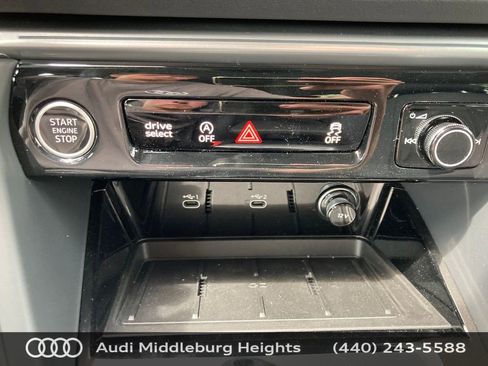 New 2025 Audi Q5 Premium Plus image 38