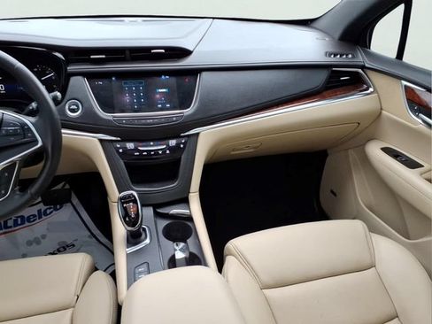 Used 2017 Cadillac XT5 Premium Luxury AWD/4WD image 15