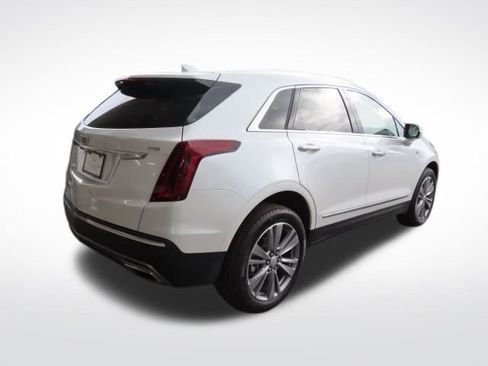 Certified 2025 Cadillac XT5 Premium Luxury image 5