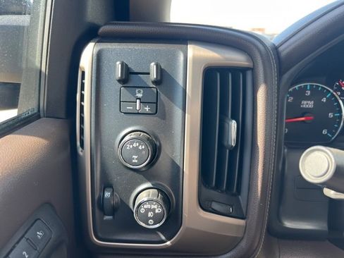 Used 2017 GMC Sierra 2500 Denali image 12