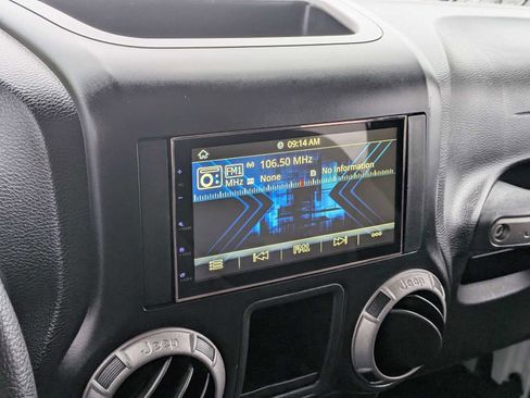 Used 2013 Jeep Wrangler Sport image 26