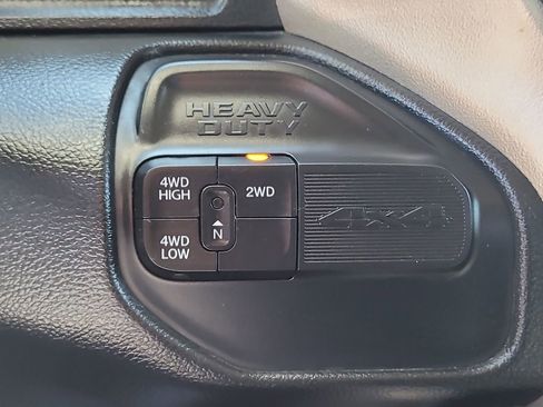 Used 2019 RAM 3500 Laramie image 28