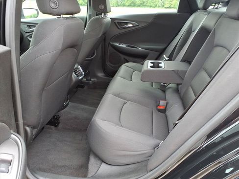 Used 2023 Chevrolet Malibu LT FWD image 19