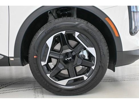 New 2026 Kia Sportage S image 8