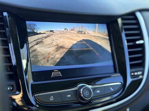 Certified 2022 Chevrolet Trax LT w/ Sport Edition image 14