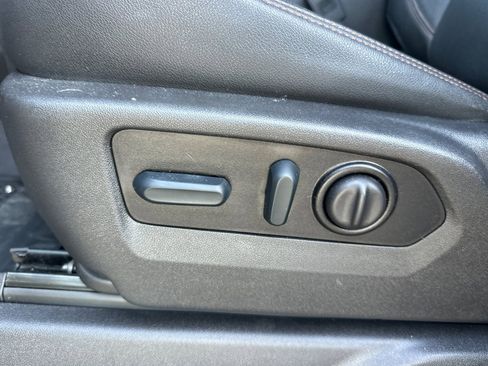 Used 2022 GMC Sierra 2500 AT4 w/ AT4 Premium Plus Package image 13