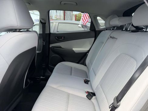 Certified 2023 Hyundai Kona SEL AWD/4WD image 13