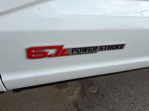 Certified 2024 Ford F350 Lariat w/ Lariat Ultimate Package image 7