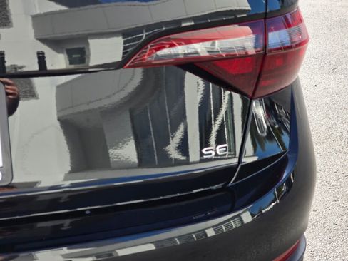 Used 2024 Volkswagen Jetta SE image 15