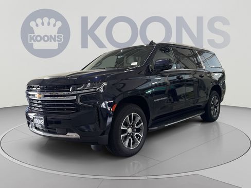 Used 2021 Chevrolet Suburban LT w/ LT Signature Package AWD/4WD image 5