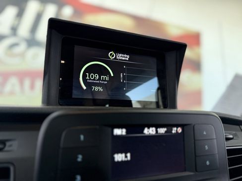 Used 2021 Ford Transit 350 XLT image 25