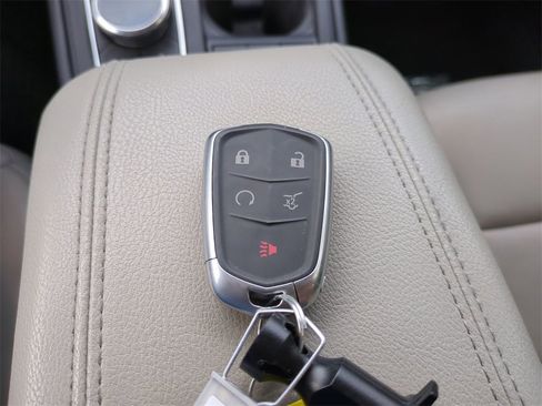 Used 2021 Cadillac XT4 Premium Luxury w/ Driver Awareness Package image 26