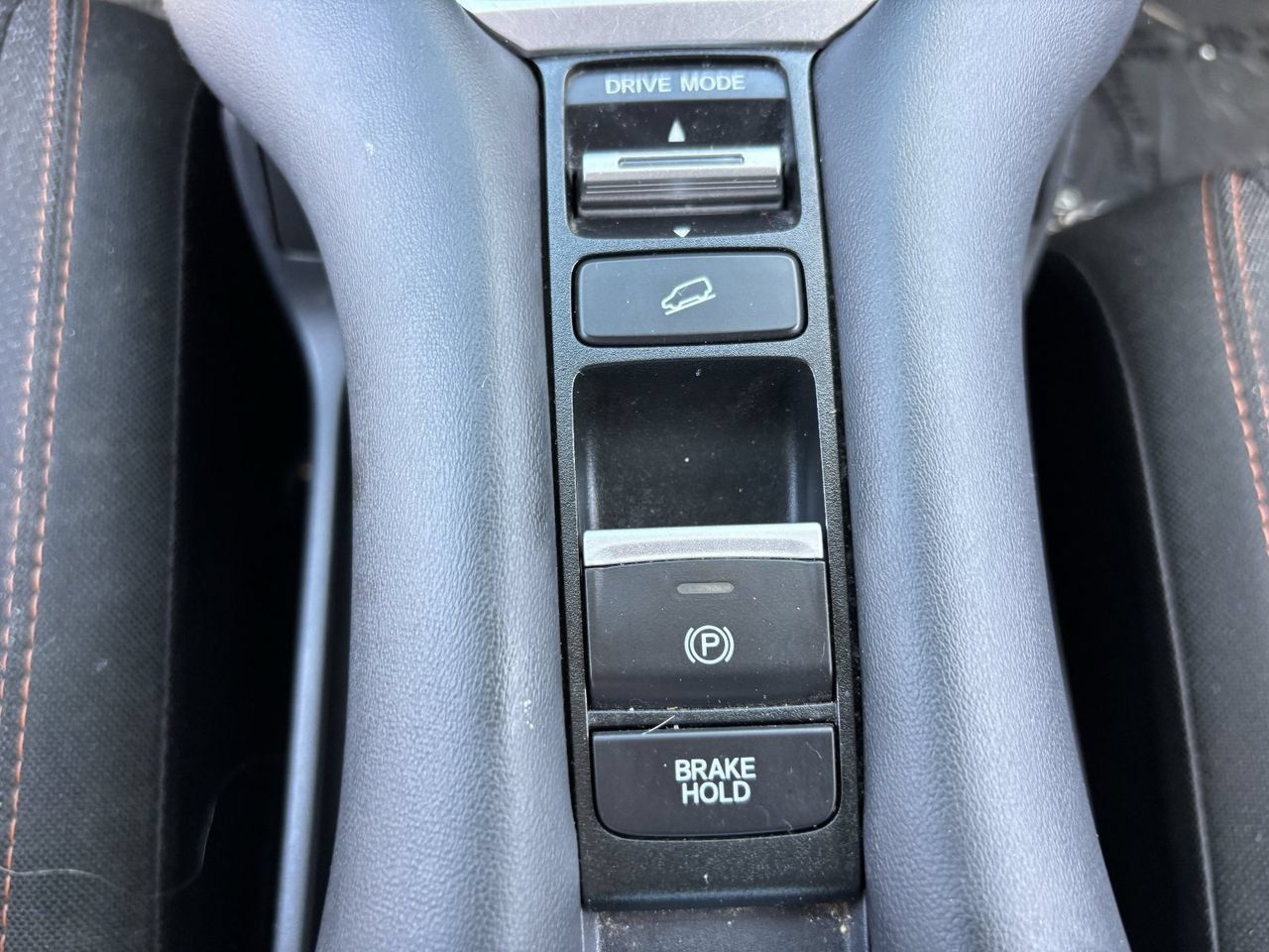Certified 2025 Honda HR-V Sport image 24