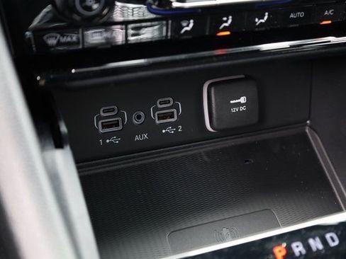 New 2025 Jeep Grand Cherokee L Laredo w/ Luxury Tech Group I AWD/4WD image 19