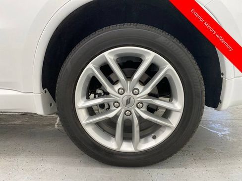 Used 2025 Dodge Durango GT AWD/4WD image 10