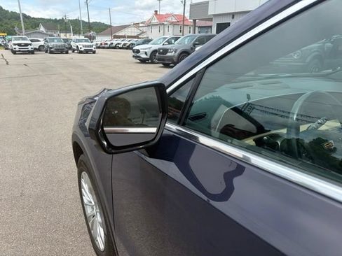 Used 2024 Cadillac XT4 Luxury FWD image 11