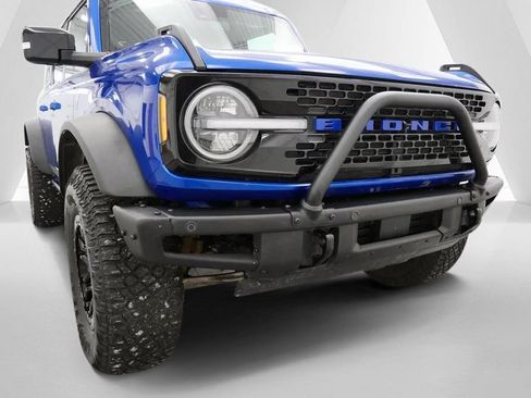 Used 2021 Ford Bronco First Edition AWD/4WD image 40