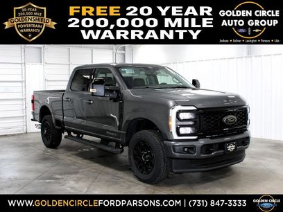 New 2026 Ford F250 Lariat w/ Black Appearance Package