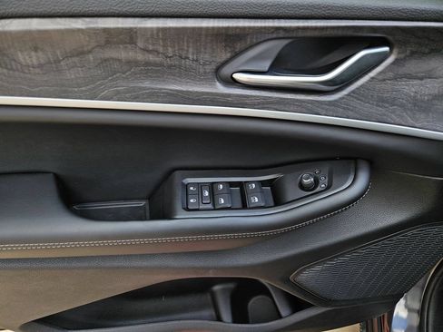 New 2026 Jeep Grand Cherokee Altitude RWD image 15