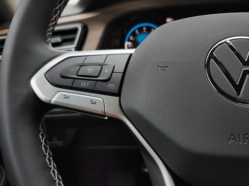 New 2026 Volkswagen Atlas SE image 12