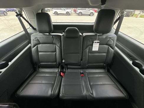 New 2025 Lincoln Navigator L Reserve AWD/4WD image 24