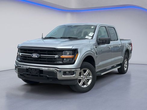 Used 2025 Ford F150 XLT w/ Equipment Group 301A Standard AWD/4WD image 2