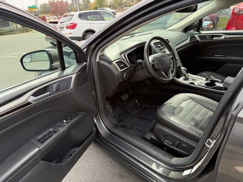 Used 2016 Ford Fusion Energi SE image 7