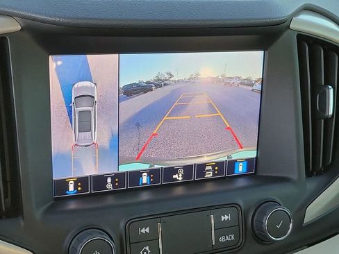 Used 2022 GMC Terrain Denali w/ Denali Premium Package image 29