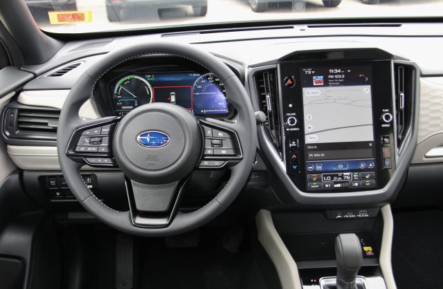 Used 2025 Subaru Forester Premium AWD/4WD image 20