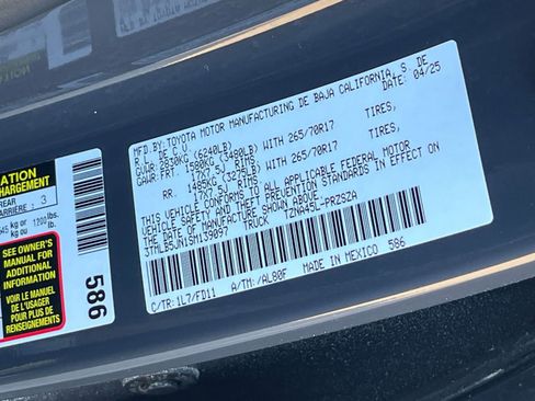 Used 2025 Toyota Tacoma TRD Off-Road image 27