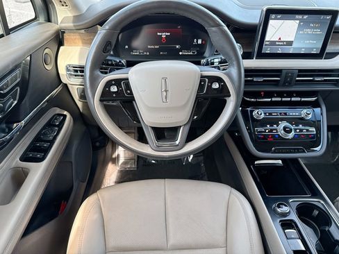 Used 2022 Lincoln Corsair Reserve w/ Equipment Group 201A image 18