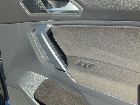 Used 2019 Volkswagen Tiguan S w/ Driver Assistance Package image 16