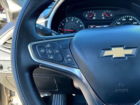 Used 2024 Chevrolet Malibu LT image 24