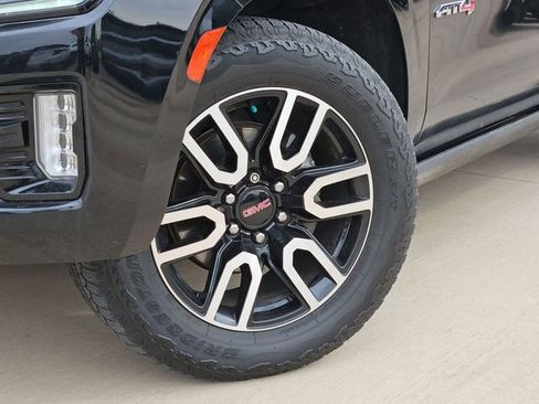 Used 2022 GMC Yukon AT4 image 7