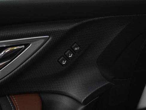 Used 2023 Subaru Forester Touring image 25