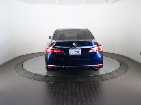 Used 2017 Honda Accord LX image 6