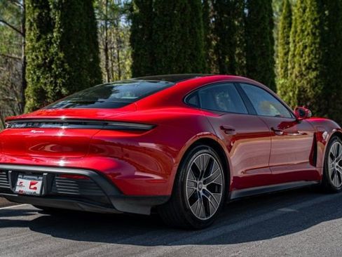 Used 2024 Porsche Taycan RWD image 16