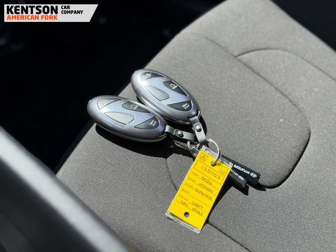 Used 2026 Hyundai Elantra Sport FWD image 31