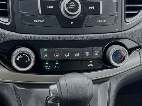 Used 2016 Honda CR-V SE image 12