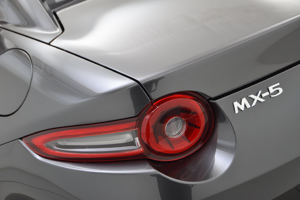 Used 2025 MAZDA MX-5 Miata RF Grand Touring RWD image 44