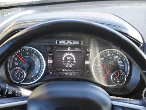 Used 2020 RAM 1500 Laramie w/ Off Road Group image 32