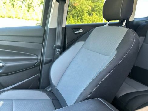 Used 2019 Ford Escape SE AWD/4WD image 21